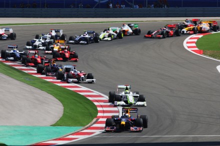 F1: Fia, ritorno al vecchio formato qualifiche da Gp Cina